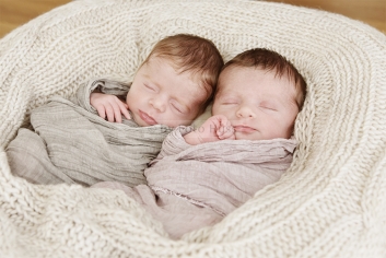 Foto Hüss - Portrait - Baby - Newborn - Zwillinge