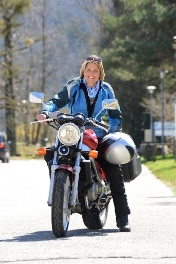 Foto Hüss - Outdoor - Portrait -  Aufnahmen - Frau - Motorrad